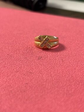 14k Gold Cross Accent Women’s Pinky Ring - Elegant Baguette Detail